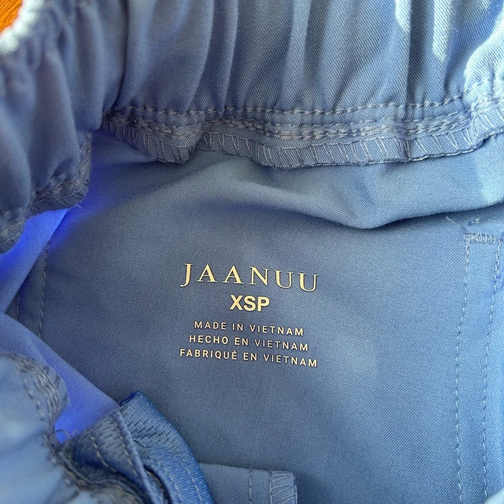 Jaanuu women’s Jogger scrubs